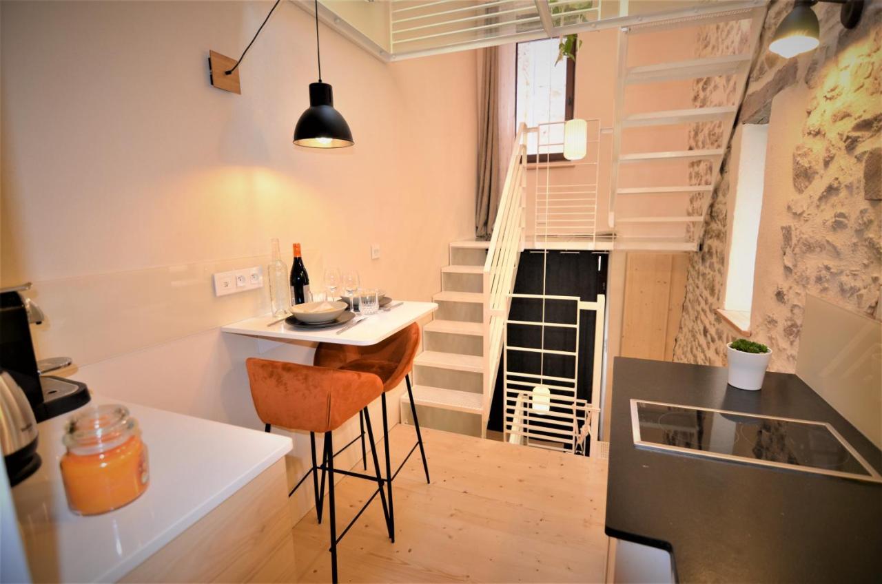Au Vingtain - Appartement & Spa Atypique Brindas Bagian luar foto